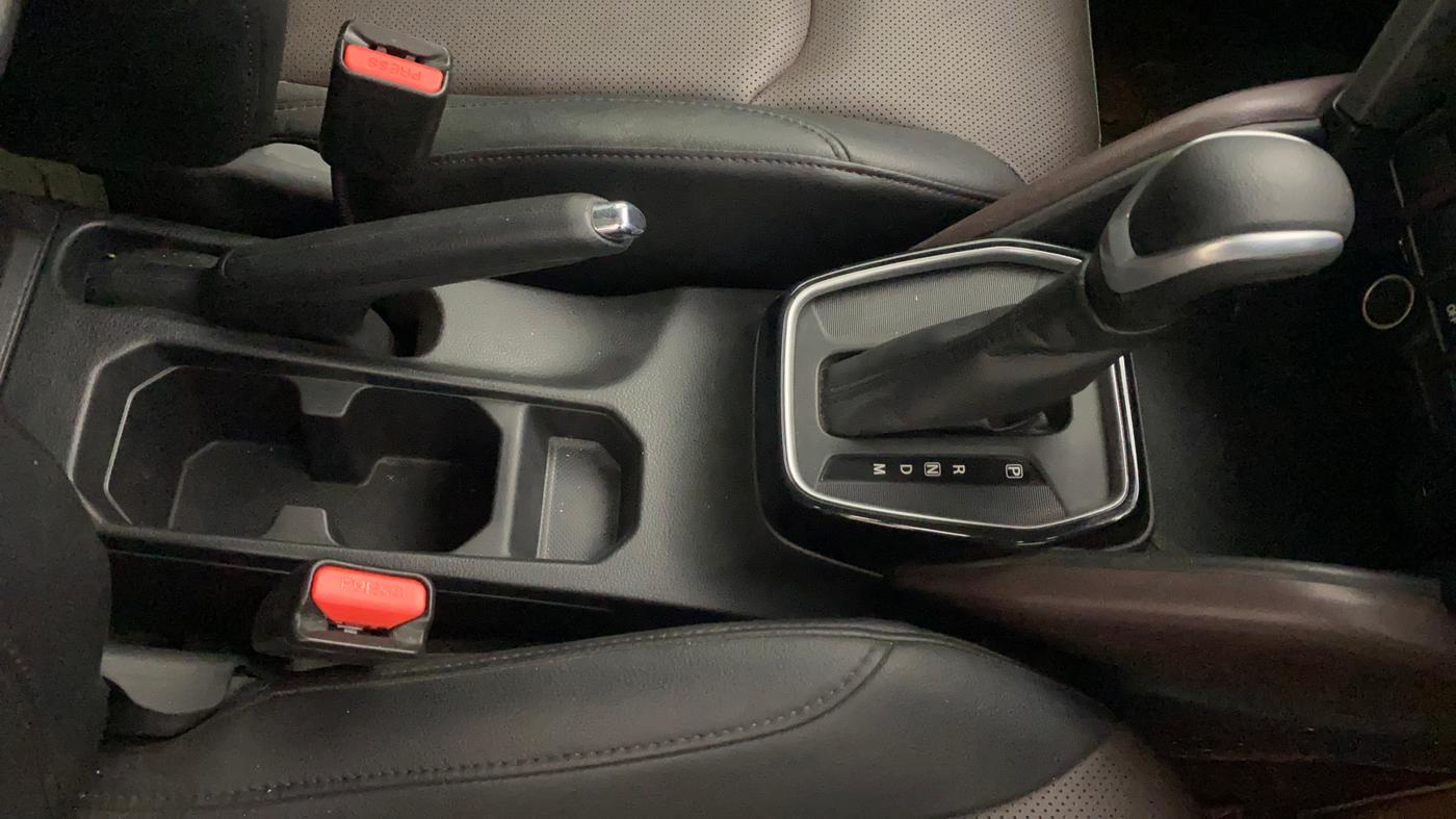 2023 Maruti Grand Vitara ALPHA SMART HYBRID AT, Petrol, Automatic, 7,822 km, Gear Lever