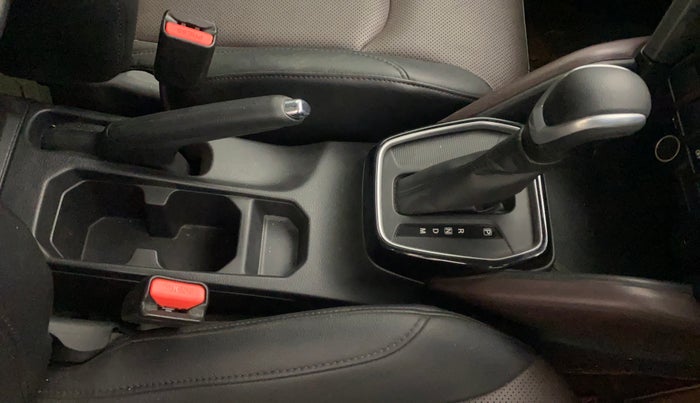 2023 Maruti Grand Vitara ALPHA SMART HYBRID AT, Petrol, Automatic, 7,822 km, Gear Lever