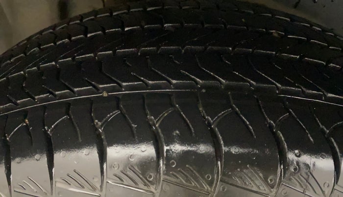 2023 Maruti Grand Vitara ALPHA SMART HYBRID AT, Petrol, Automatic, 7,822 km, Right Rear Tyre Tread