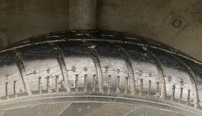 2015 Maruti Celerio VXI AMT, Petrol, Automatic, 36,240 km, Right Rear Tyre Tread