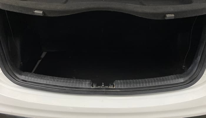 2018 Hyundai Grand i10 MAGNA 1.2 KAPPA VTVT, Petrol, Manual, 41,331 km, Boot Inside