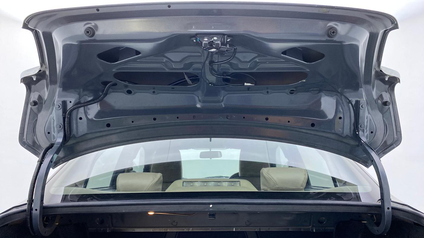 2018 Maruti Dzire VXI AMT, Petrol, Automatic, 17,657 km, Boot Door Open