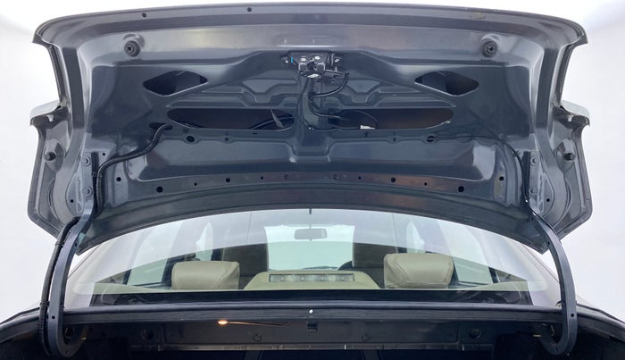 2018 Maruti Dzire VXI AMT, Petrol, Automatic, 17,657 km, Boot Door Open