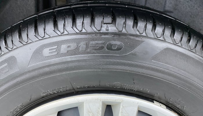 2018 Maruti Dzire VXI AMT, Petrol, Automatic, 17,657 km, Right Rear Tyre Tread