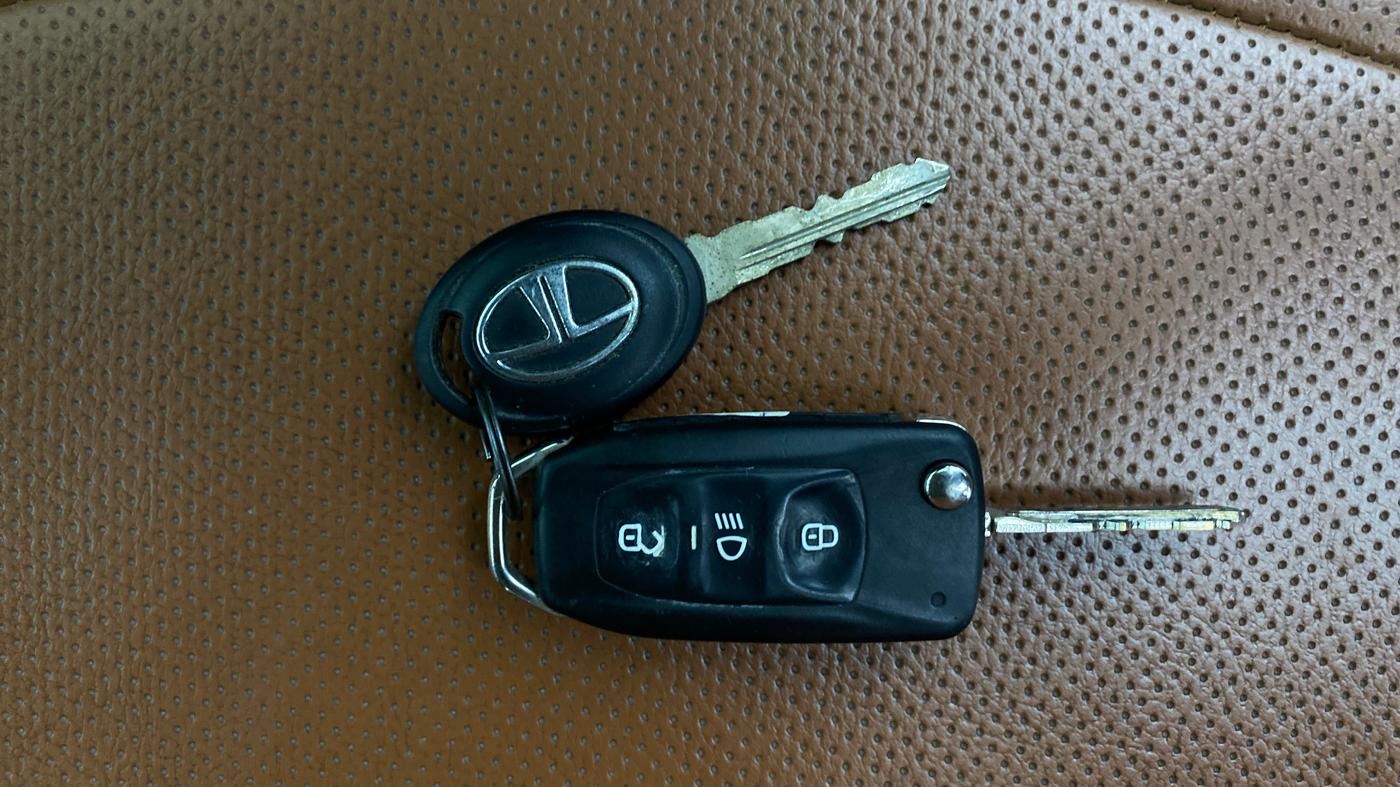 2019 Tata TIGOR XZA PETROL, Petrol, Automatic, 58,191 km, Key Close Up