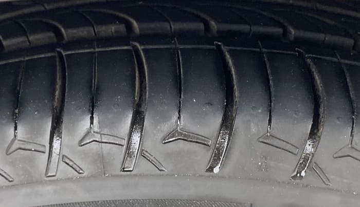 2019 Tata TIGOR XZA PETROL, Petrol, Automatic, 58,101 km, Right Front Tyre Tread