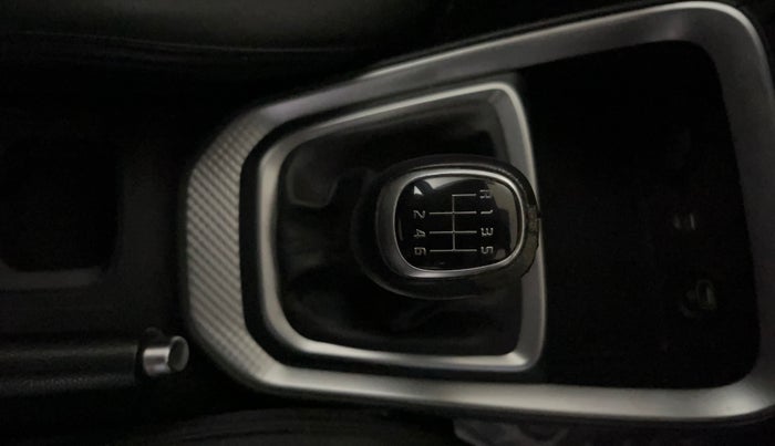 2021 KIA SONET HTX 1.0 IMT, Petrol, Manual, 76,396 km, Gear Lever