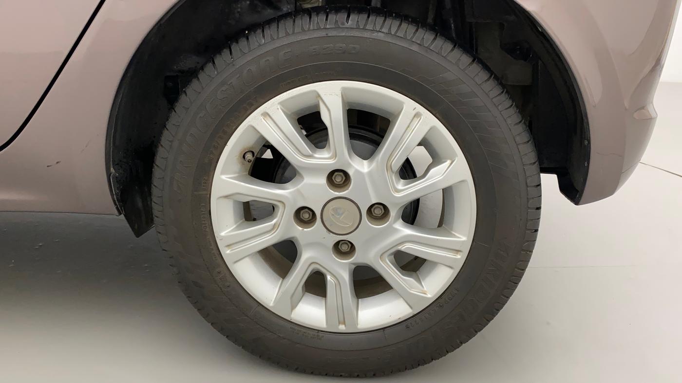 2016 Tata Tiago XZ PETROL, Petrol, Manual, 42,840 km, Left Rear Wheel
