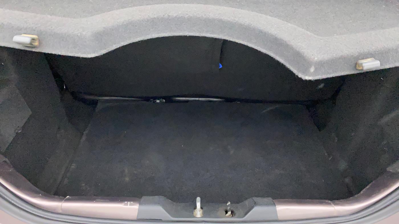 2016 Tata Tiago XZ PETROL, Petrol, Manual, 42,840 km, Boot Inside