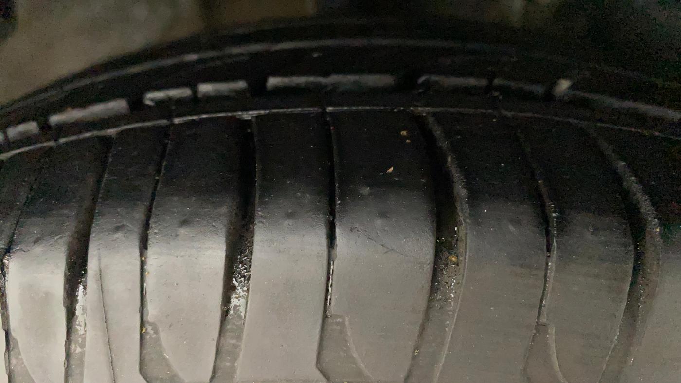 2016 Tata Tiago XZ PETROL, Petrol, Manual, 42,840 km, Right Rear Tyre Tread