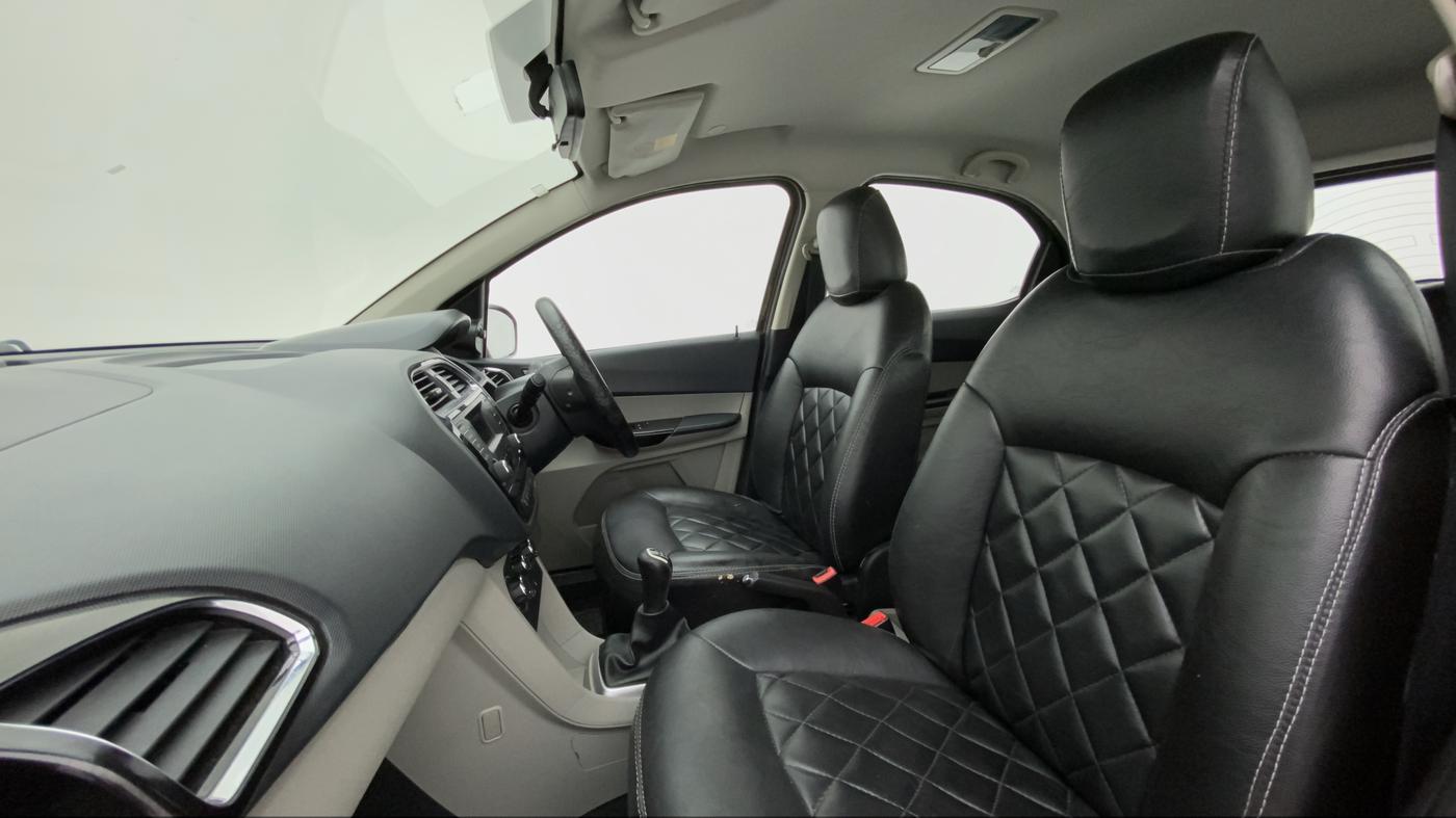 2016 Tata Tiago XZ PETROL, Petrol, Manual, 42,840 km, Right Side Front Door Cabin
