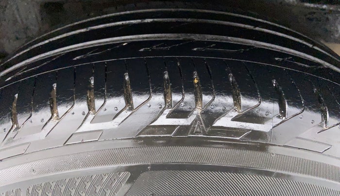2016 Toyota Corolla Altis G AT, Petrol, Automatic, 36,622 km, Left Rear Tyre Tread