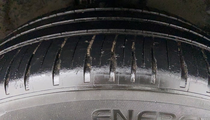 2016 Toyota Corolla Altis G AT, Petrol, Automatic, 36,622 km, Right Front Tyre Tread