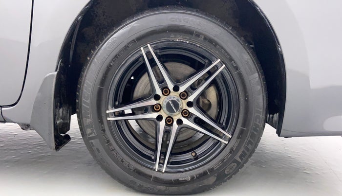 2016 Toyota Corolla Altis G AT, Petrol, Automatic, 36,622 km, Right Front Wheel