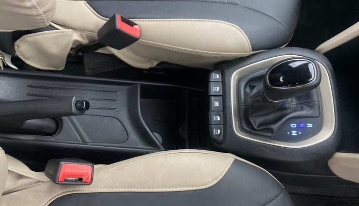 2019 Hyundai NEW SANTRO SPORTZ AMT, Petrol, Automatic, 43,349 km, Gear Lever