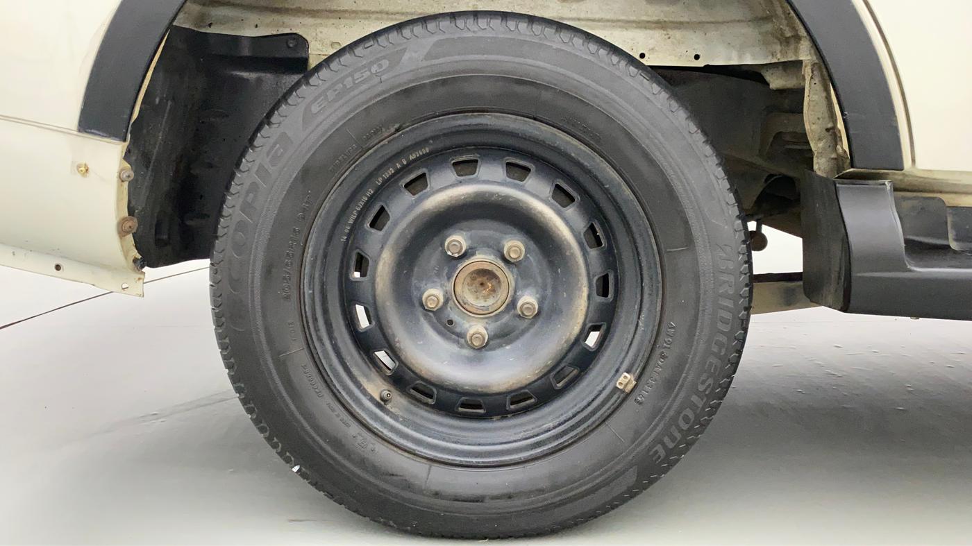 2014 Mahindra Xylo D4 BS IV, Diesel, Manual, 73,064 km, Right Rear Wheel