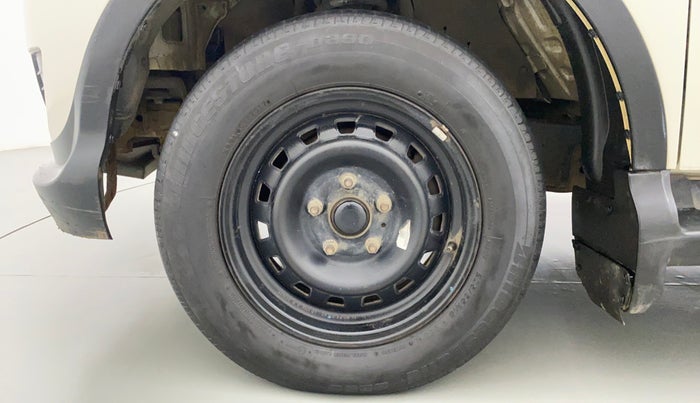 2014 Mahindra Xylo D4 BS IV, Diesel, Manual, 73,064 km, Left Front Wheel