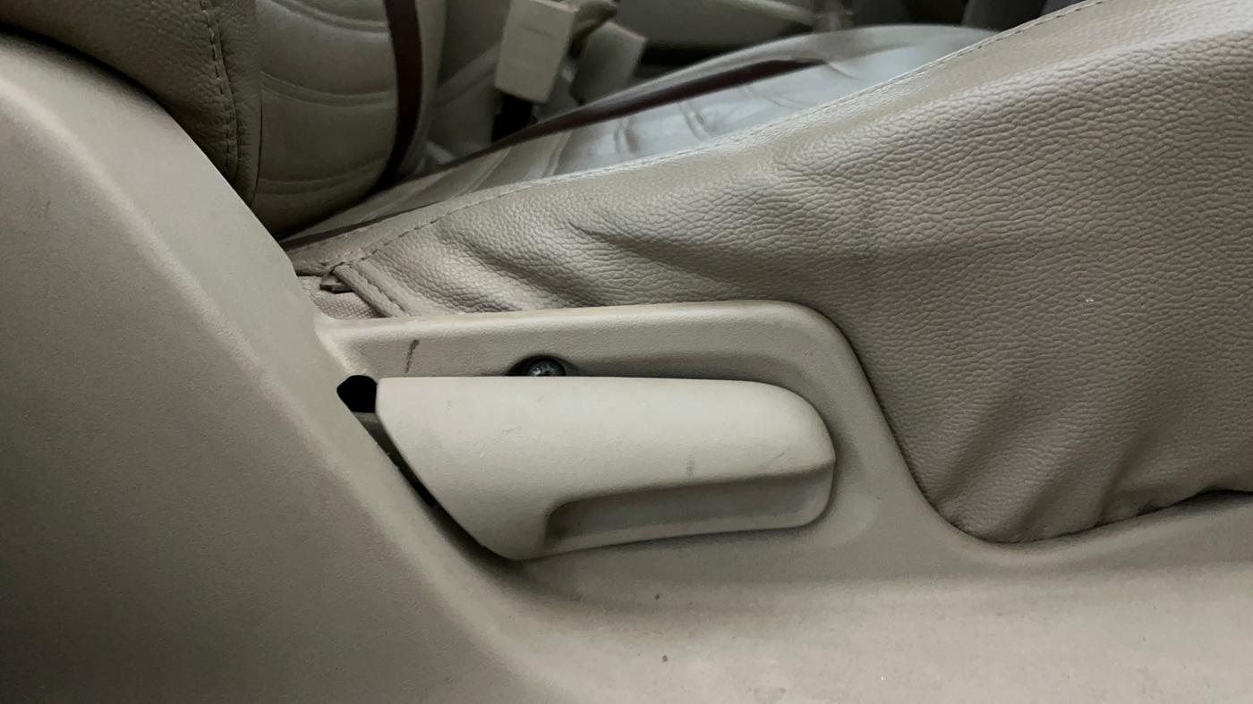 2014 Maruti Swift Dzire VXI, Petrol, Manual, 55,036 km, Driver Side Adjustment Panel