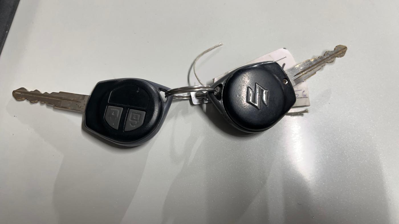 2014 Maruti Swift Dzire VXI, Petrol, Manual, 55,036 km, Key Close Up