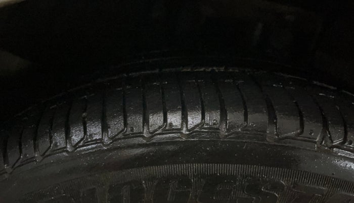 2022 Tata Tiago XZA PLUS PETROL, Petrol, Automatic, 49,529 km, Right Front Tyre Tread