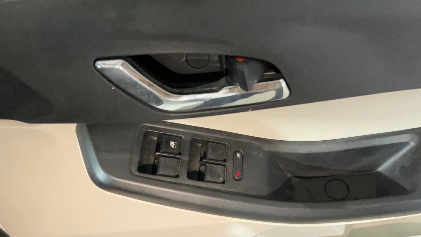 2022 Tata Tiago XZA PLUS PETROL, Petrol, Automatic, 49,582 km, Driver Side Door Panels Control
