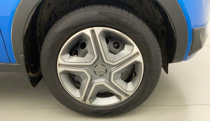 2018 Tata NEXON XM PETROL, Petrol, Manual, 39,594 km, Right Front Wheel