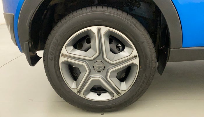 2018 Tata NEXON XM PETROL, Petrol, Manual, 39,594 km, Right Rear Wheel