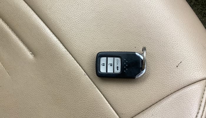 2019 Honda Amaze 1.5L I-DTEC VX CVT, Diesel, Automatic, 90,548 km, Key Close Up