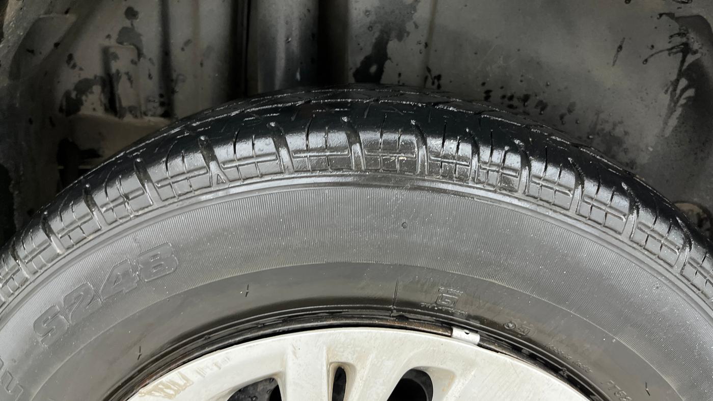 2015 Maruti Swift VXI, Petrol, Manual, 57,277 km, Right Rear Tyre Tread
