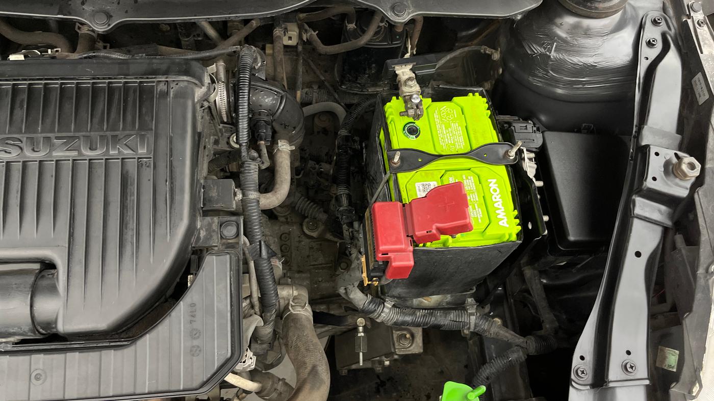 2015 Maruti Swift VXI, Petrol, Manual, 57,277 km, Engine View - Left