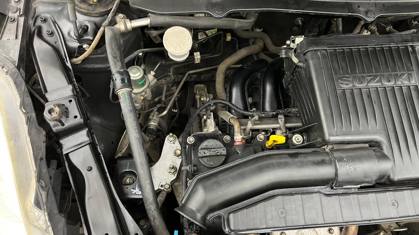 2015 Maruti Swift VXI, Petrol, Manual, 57,277 km, Engine View - Right