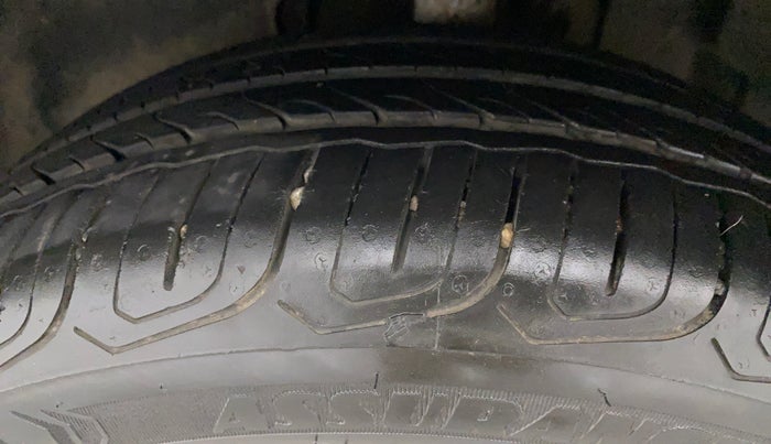 2023 Tata ALTROZ XT PETROL, Petrol, Manual, 6,469 km, Left Front Tyre Tread