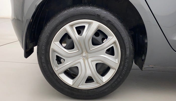 2023 Tata ALTROZ XT PETROL, Petrol, Manual, 6,469 km, Right Rear Wheel