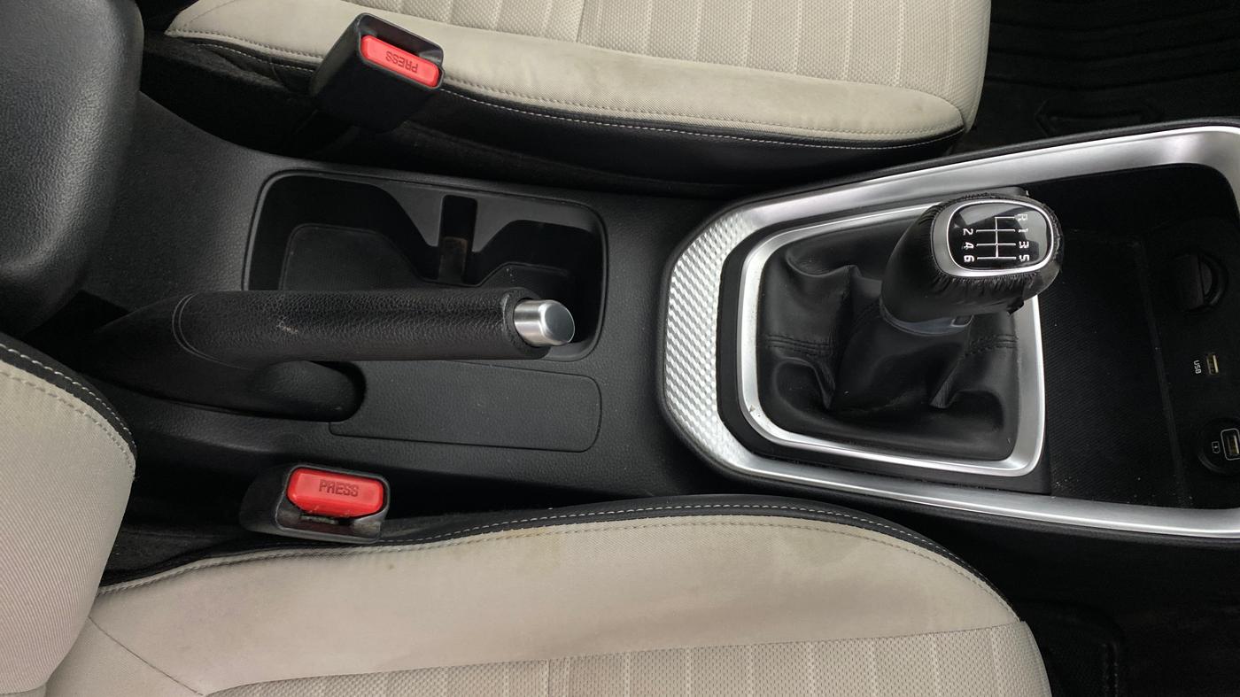 2020 KIA SONET HTX 1.0 IMT, Petrol, Manual, 45,549 km, Gear Lever
