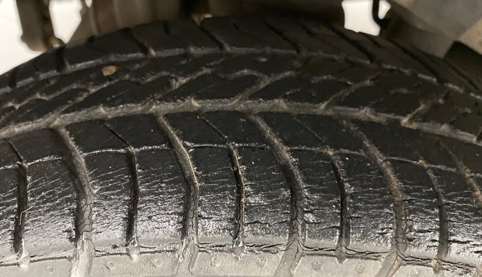 2010 Hyundai Santro Xing GLS, Petrol, Manual, 14,298 km, Right Rear Tyre Tread