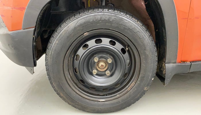 2017 Mahindra Kuv100 K4 PLUS 6 STR, Petrol, Manual, 48,517 km, Left Front Wheel