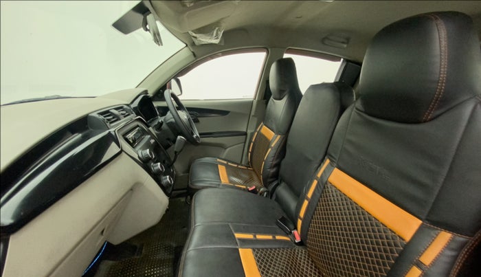 2017 Mahindra Kuv100 K4 PLUS 6 STR, Petrol, Manual, 48,517 km, Right Side Front Door Cabin