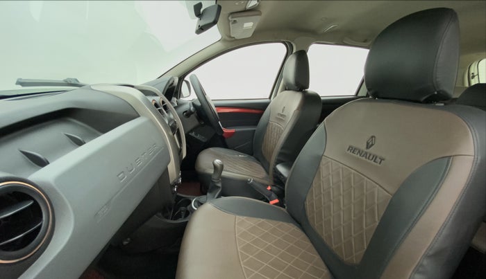 2017 Renault Duster RXS 85 PS, Diesel, Manual, 58,339 km, Right Side Front Door Cabin