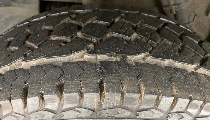 2017 Renault Duster RXS 85 PS, Diesel, Manual, 58,339 km, Right Rear Tyre Tread