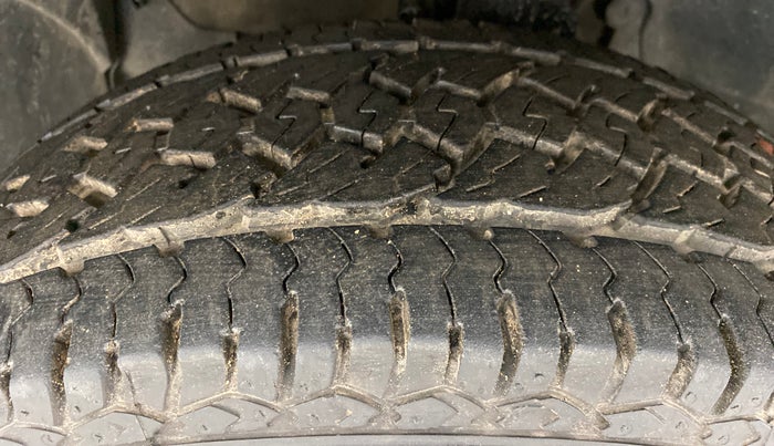 2017 Renault Duster RXS 85 PS, Diesel, Manual, 58,339 km, Left Front Tyre Tread