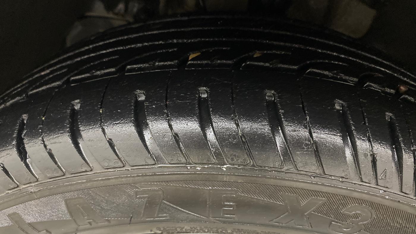 2018 Tata Tiago XZA PETROL, Petrol, Automatic, 97,903 km, Left Front Tyre Tread