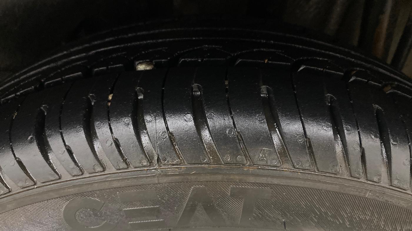 2018 Tata Tiago XZA PETROL, Petrol, Automatic, 97,903 km, Left Rear Tyre Tread