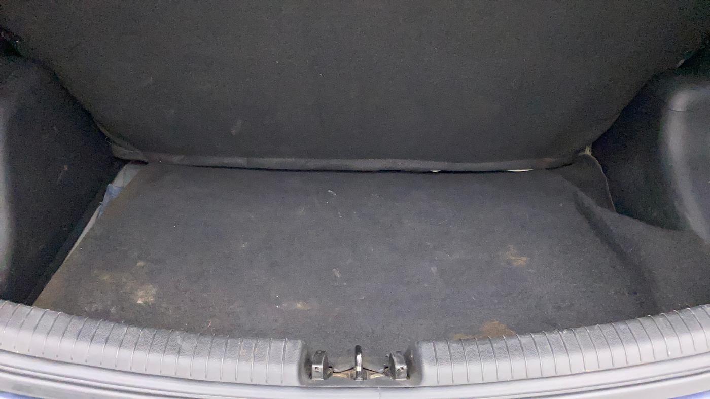 2015 Hyundai Grand i10 SPORTZ 1.2 KAPPA VTVT, Petrol, Manual, 82,073 km, Boot Inside