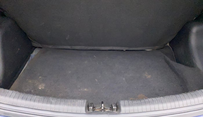 2015 Hyundai Grand i10 SPORTZ 1.2 KAPPA VTVT, Petrol, Manual, 82,073 km, Boot Inside