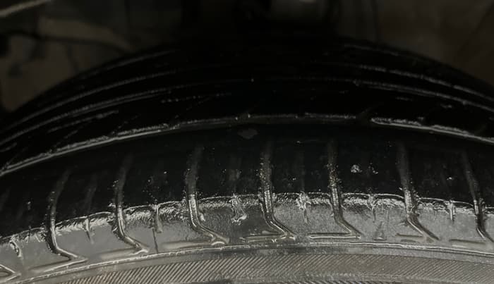 2015 Honda City 1.5L I-VTEC SV CVT, Petrol, Automatic, 72,000 km, Left Front Tyre Tread