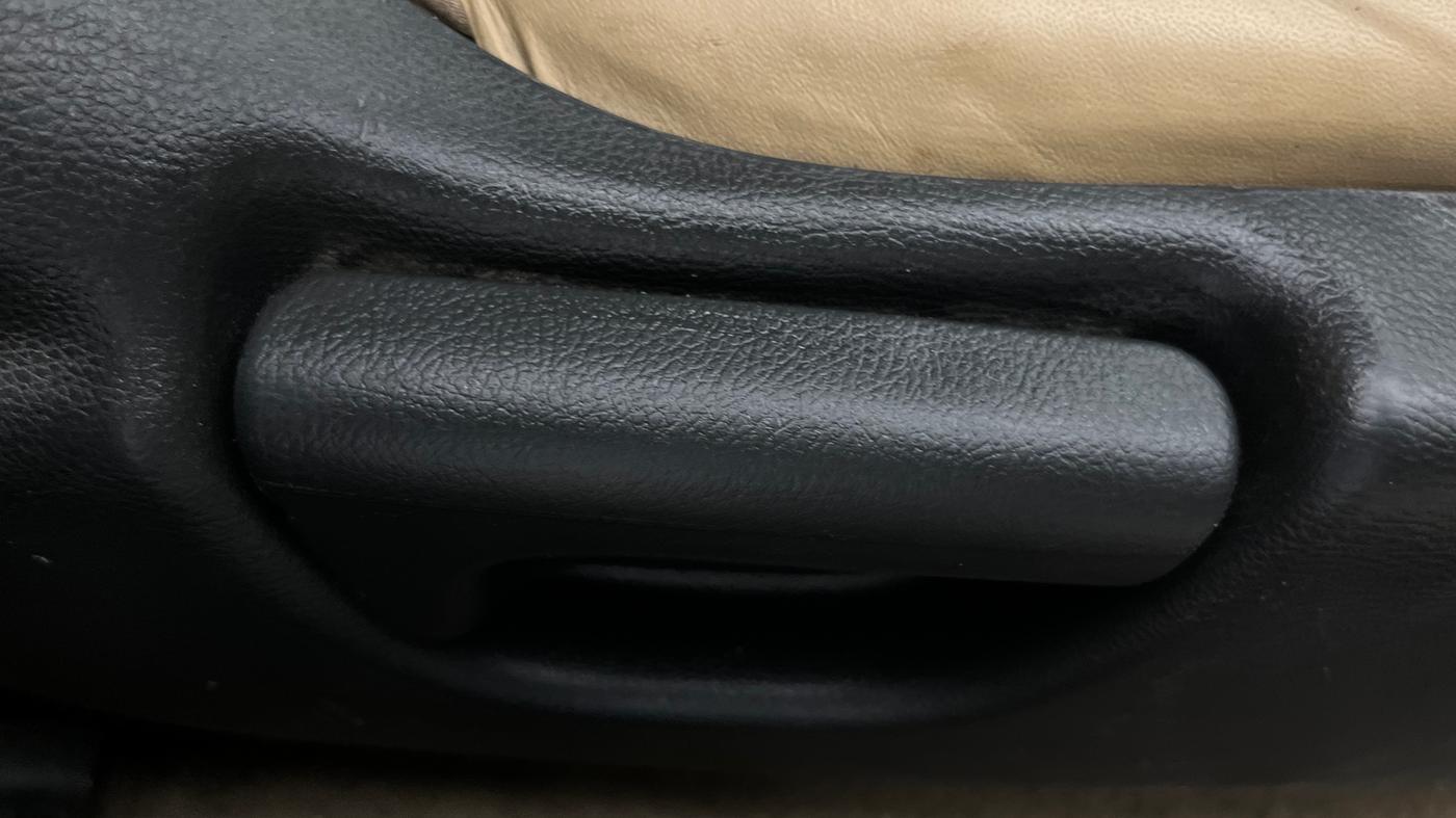 2015 Honda City 1.5L I-VTEC SV CVT, Petrol, Automatic, 72,000 km, Driver Side Adjustment Panel