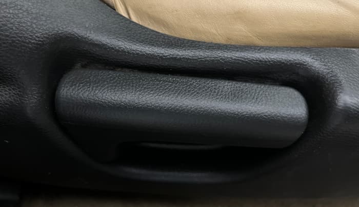 2015 Honda City 1.5L I-VTEC SV CVT, Petrol, Automatic, 72,000 km, Driver Side Adjustment Panel