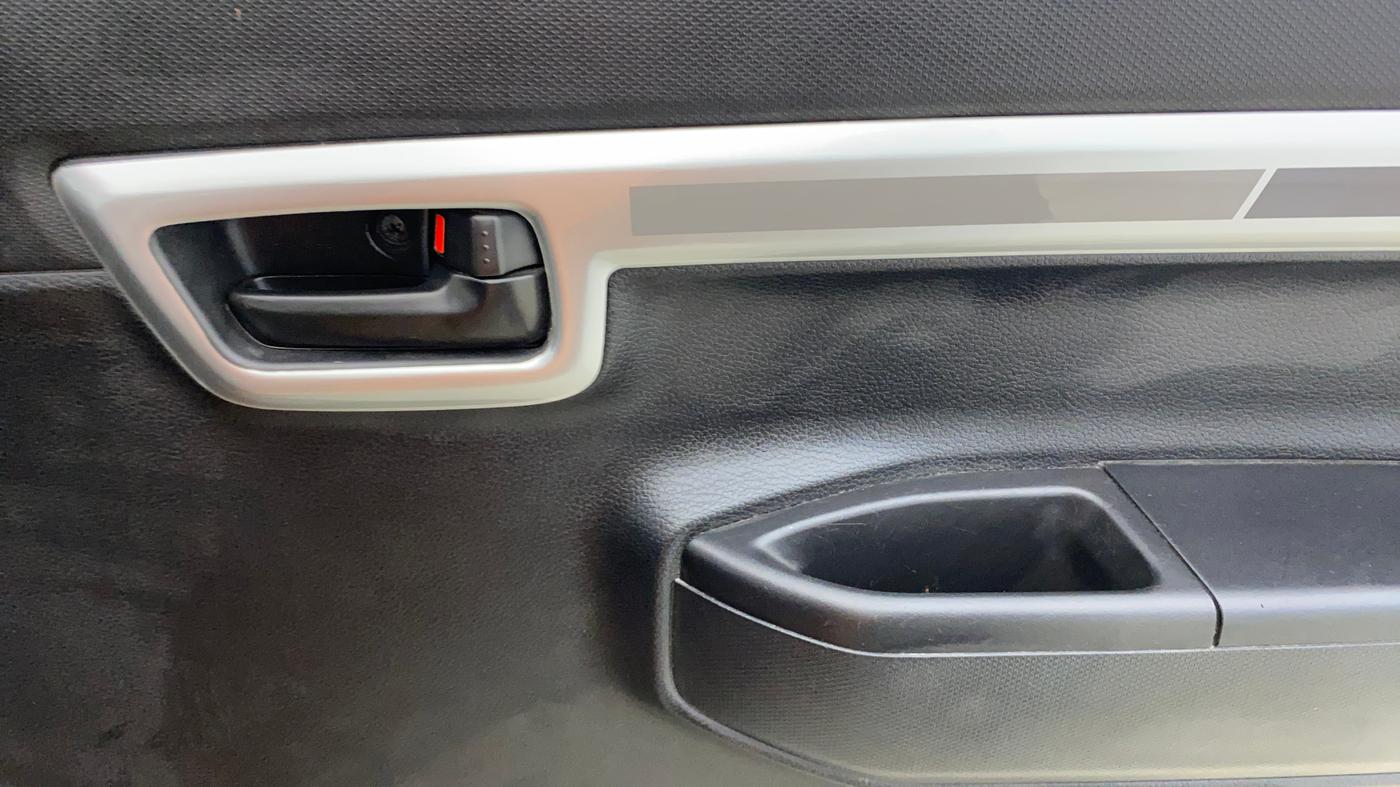 2020 Maruti S PRESSO VXI PLUS AMT, Petrol, Automatic, 35,808 km, Driver Side Door Panels Control
