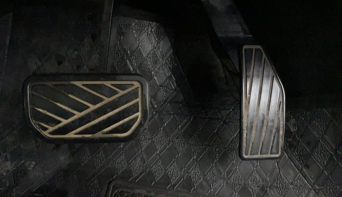 2020 Maruti S PRESSO VXI PLUS AMT, Petrol, Automatic, 35,808 km, Pedals