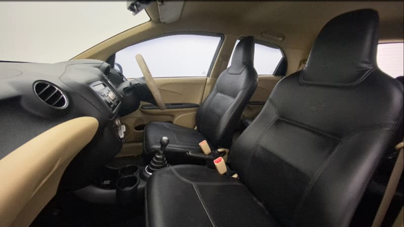2014 Honda Brio S MT, Petrol, Manual, 63,090 km, Right Side Front Door Cabin